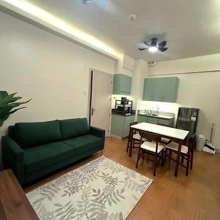 Pioneer Woodlands Bed & Breakfast Mandaluyong Luaran gambar